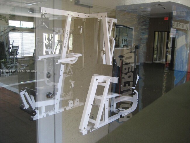 Building Photo - 15051 SW 103rd Ln