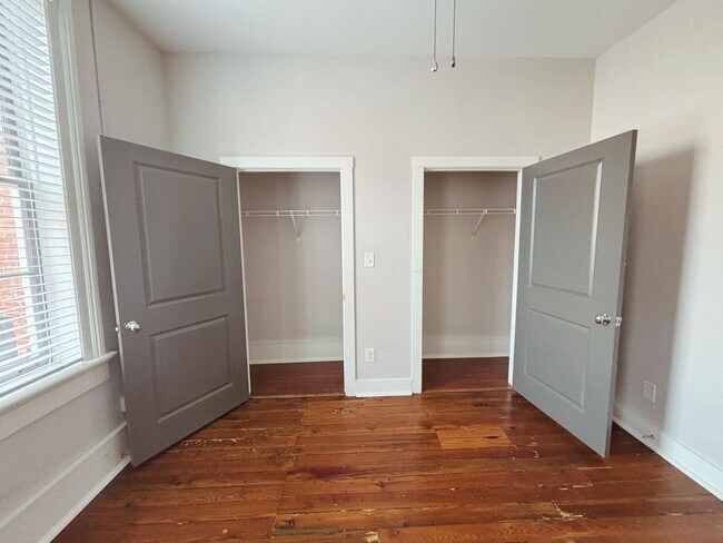 Building Photo - Garnett Street Apartments