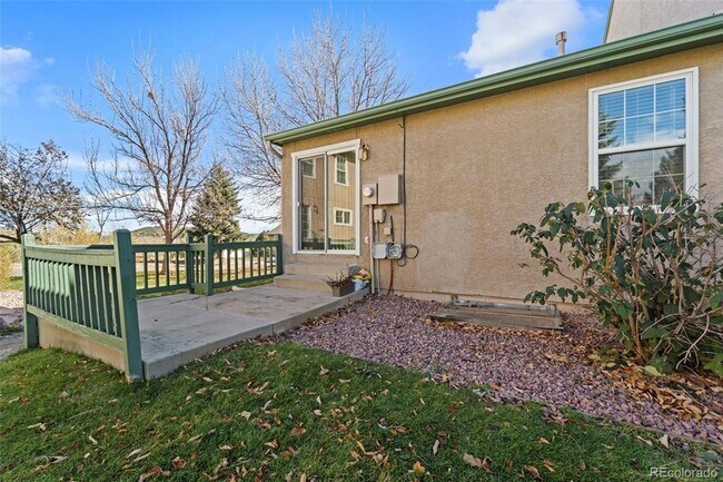 Building Photo - 6082 Colony Cir