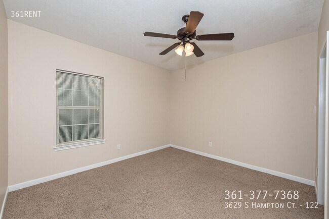 Building Photo - 3629 S Hampton Ct