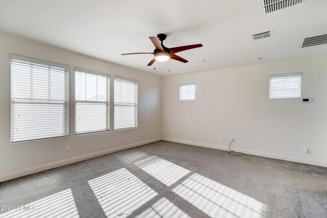 Building Photo - 2297 N Alsap Rd