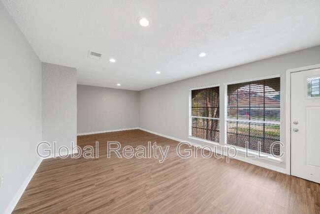 Building Photo - 8227 Bowens Crossing