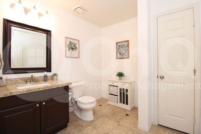 Building Photo - 4606 E Towne Ln