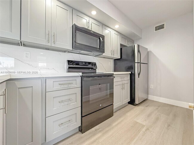 Building Photo - 8590 SW 212th St