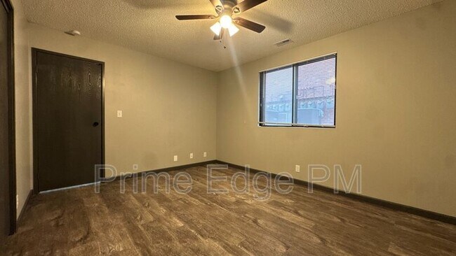 Building Photo - 4521 Madison Ave