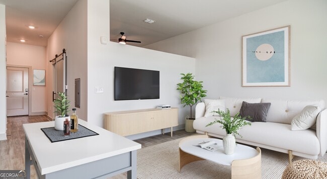 Building Photo - 1000 Rea Dr SW