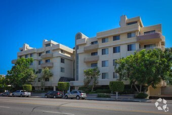 2BR - 4800 Sepulveda Blvd.