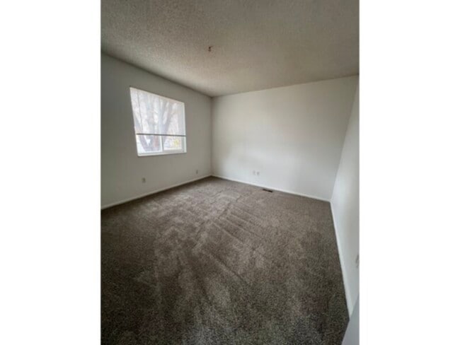 Building Photo - 7644 S Holland Way