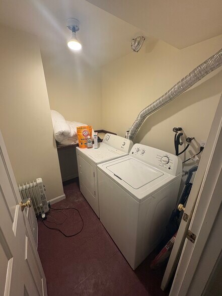 Building Photo - 309 Beacon St