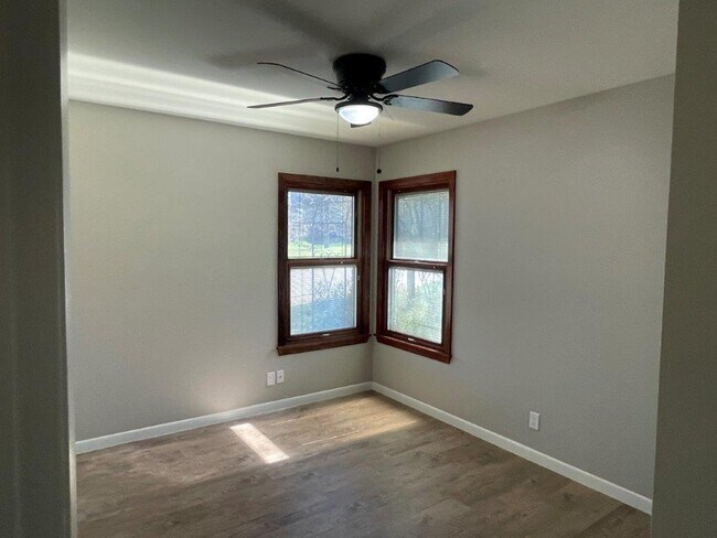 Building Photo - 605 Kentshire Cir