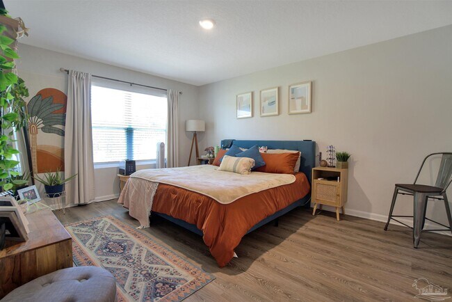 Building Photo - 951 Lovebird Ct