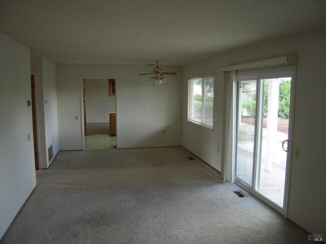 Building Photo - 109 McKinley Cir