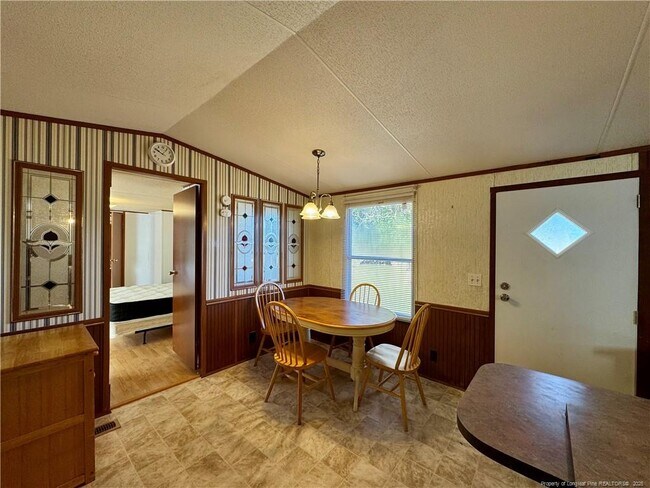 Building Photo - 5167 Jefferson St