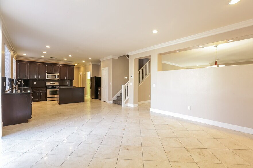 Building Photo - 6558 Candy Apple Cir