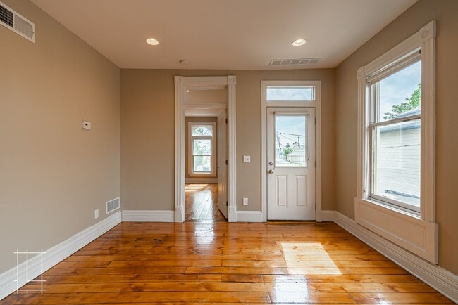 Building Photo - 1173-1175 Say Ave