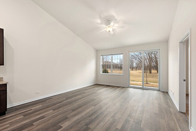 Building Photo - 44 Olympus Dr