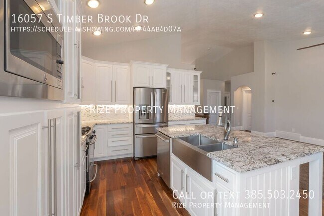 Building Photo - 16057 Timber Brook Dr E