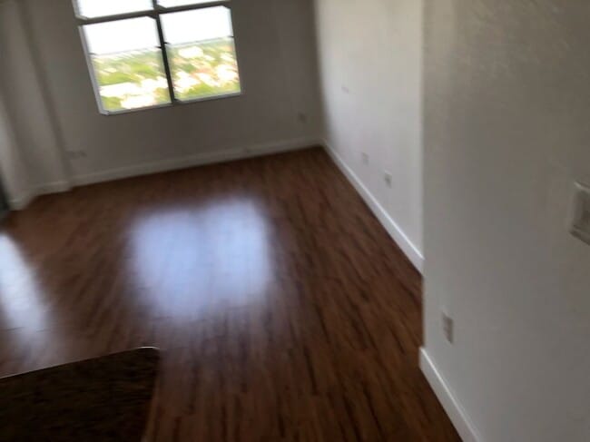 Building Photo - 1830 Radius Dr