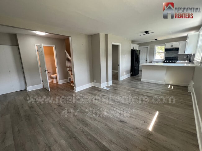 Primary Photo - 5426 N 41st St
