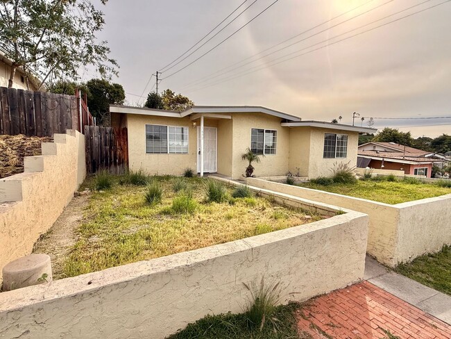 Building Photo - COMING SOON! Spacious 4 Bedroom, 3 Bathroom Home with Driveway