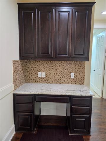 Building Photo - 7119 Paluxy Dr