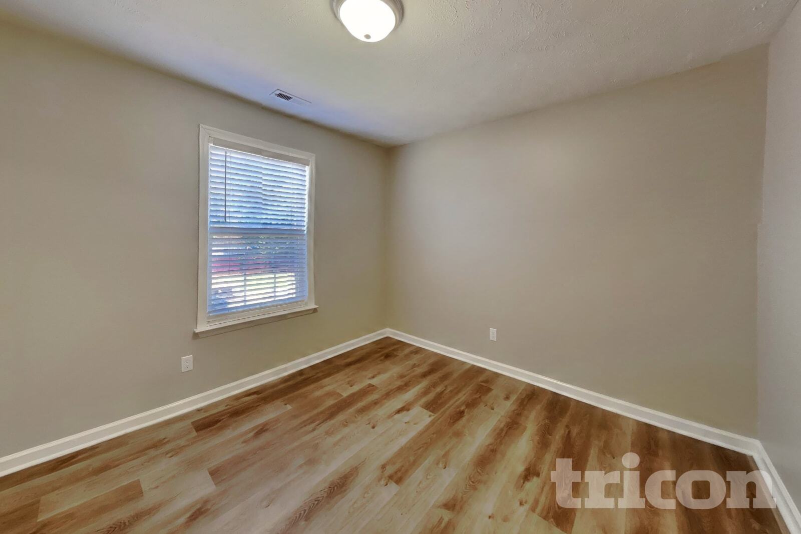 Building Photo - 800 Chaney Woods Dr