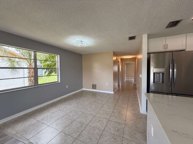 Building Photo - 7702 Ivory Terrace