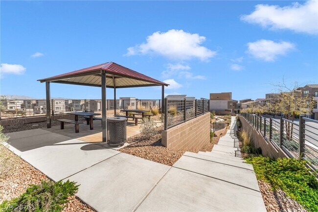 Building Photo - 11676 Golden Oriole Ave