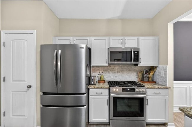 Building Photo - 94 Hill Crest Cir