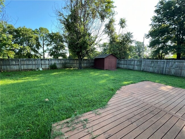 Building Photo - 1308 Hunter Ridge