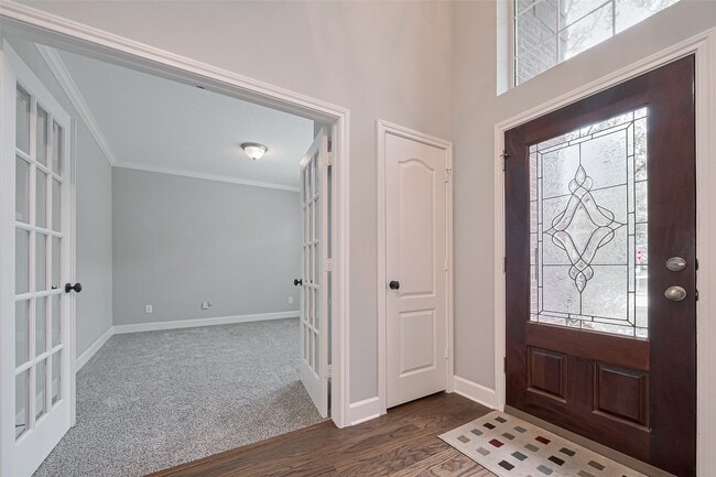 Building Photo - 223 Owens Park Dr