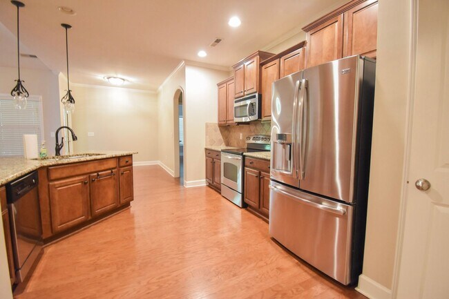 Building Photo - 4 Bedroom 2 Bathroom Home in Anderson Creek