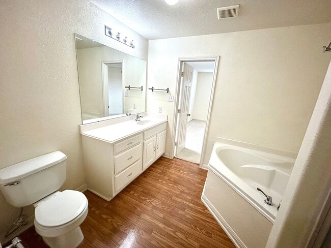 Building Photo - Bright & Beautiful Two-Story Home in Canyon Crossing with Fenced Backyard!