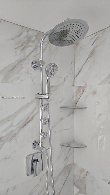 Building Photo - 18181 NE 31st Ct