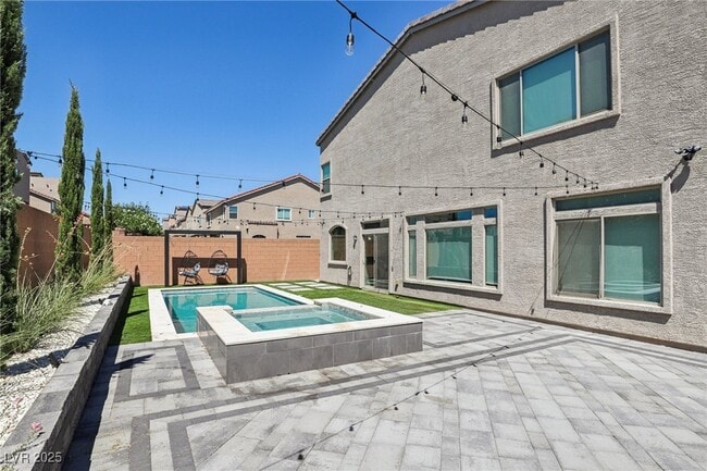 Building Photo - 5947 Rockway Glen Ave