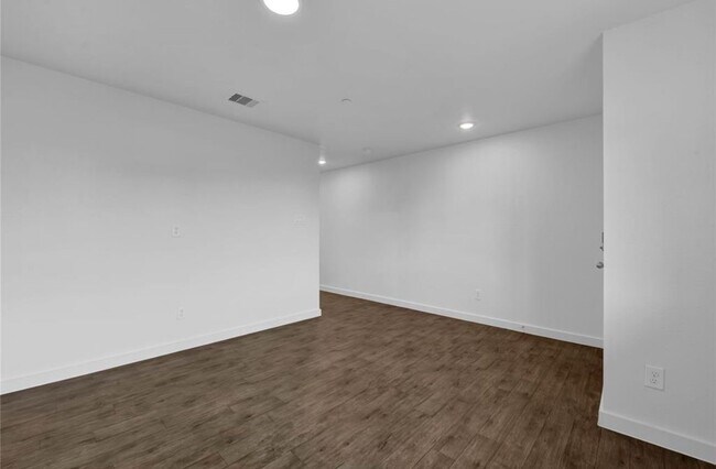 Building Photo - 12603 Telge Rd