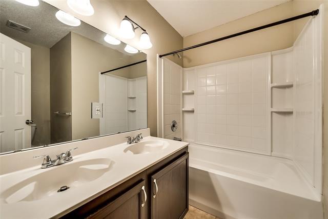 Building Photo - 716 Rainsville Dr