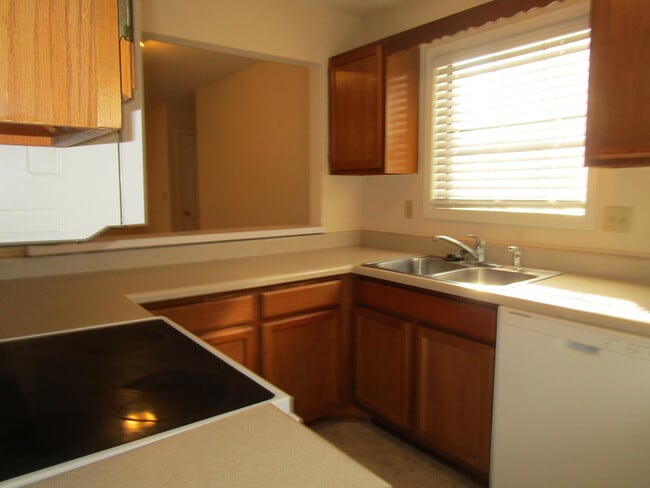 Building Photo - 605 Archdale Dr