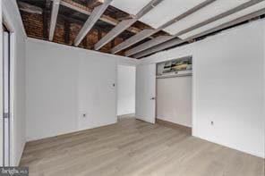 Building Photo - 2620 E Somerset St