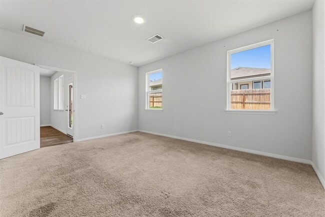 Building Photo - 202 Eagle Mountain Trl1