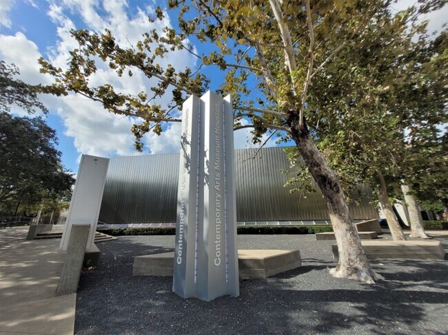 Building Photo - 1115 Autrey St