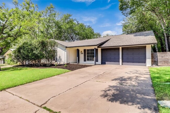Building Photo - 5300 Basswood Ln