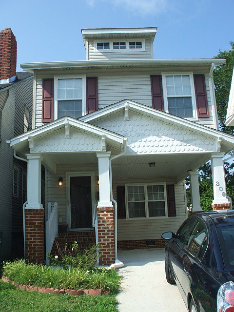 Building Photo - GORGEOUS SINGLE FAMILY 3BR/2.5BA PARK PLAC...