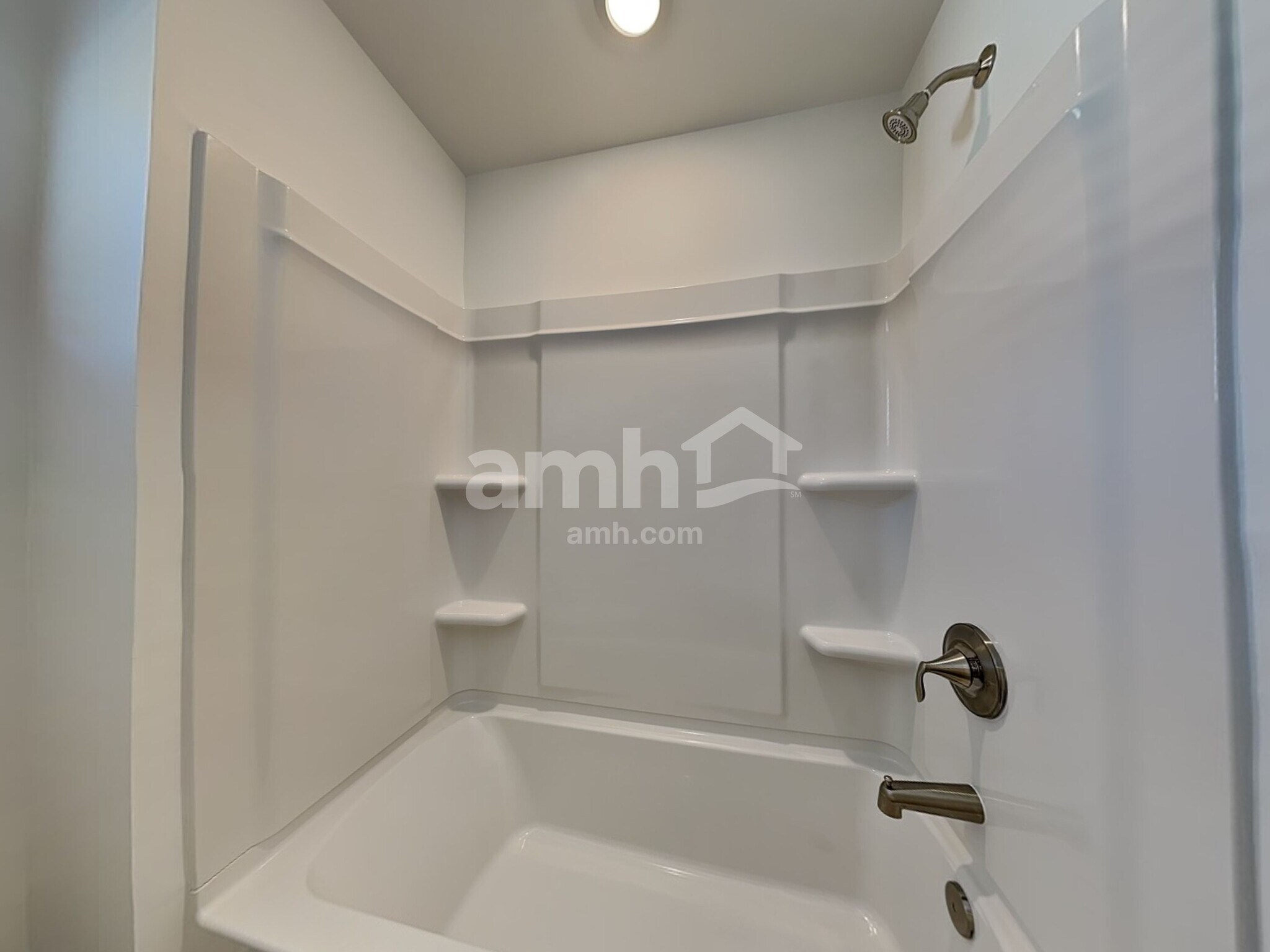 Building Photo - 510 Pointe Dr