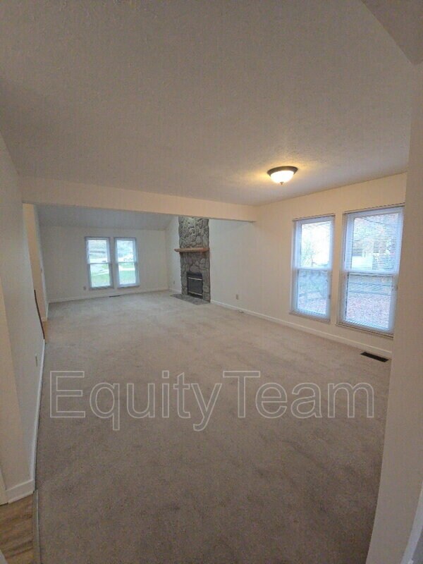 Building Photo - 9178 Fields Dr