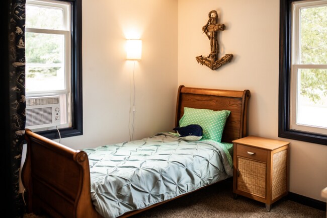 Building Photo - 431 Winnacunnet Rd