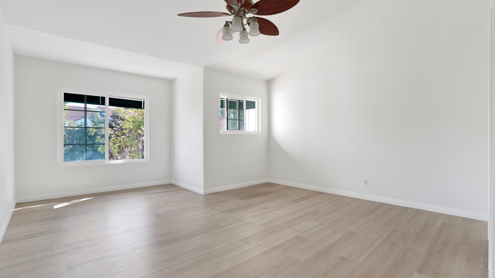 Building Photo - 19521 Pompano Ln