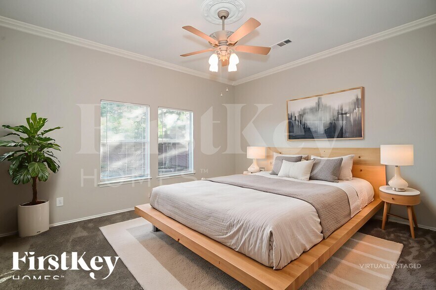 Building Photo - 2969 St Albert Dr