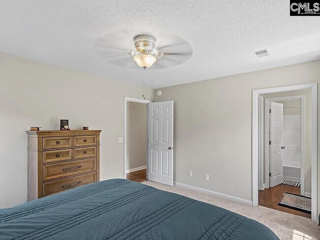 Building Photo - 21 Rosepine Dr