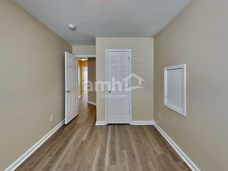 Building Photo - 3941 Tyler Bluff Ln